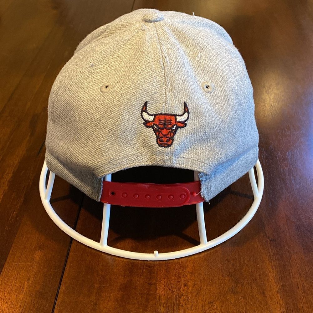 Ultra Game NBA Bulls SnapBack Baseball Cap - Picture 3 of 10